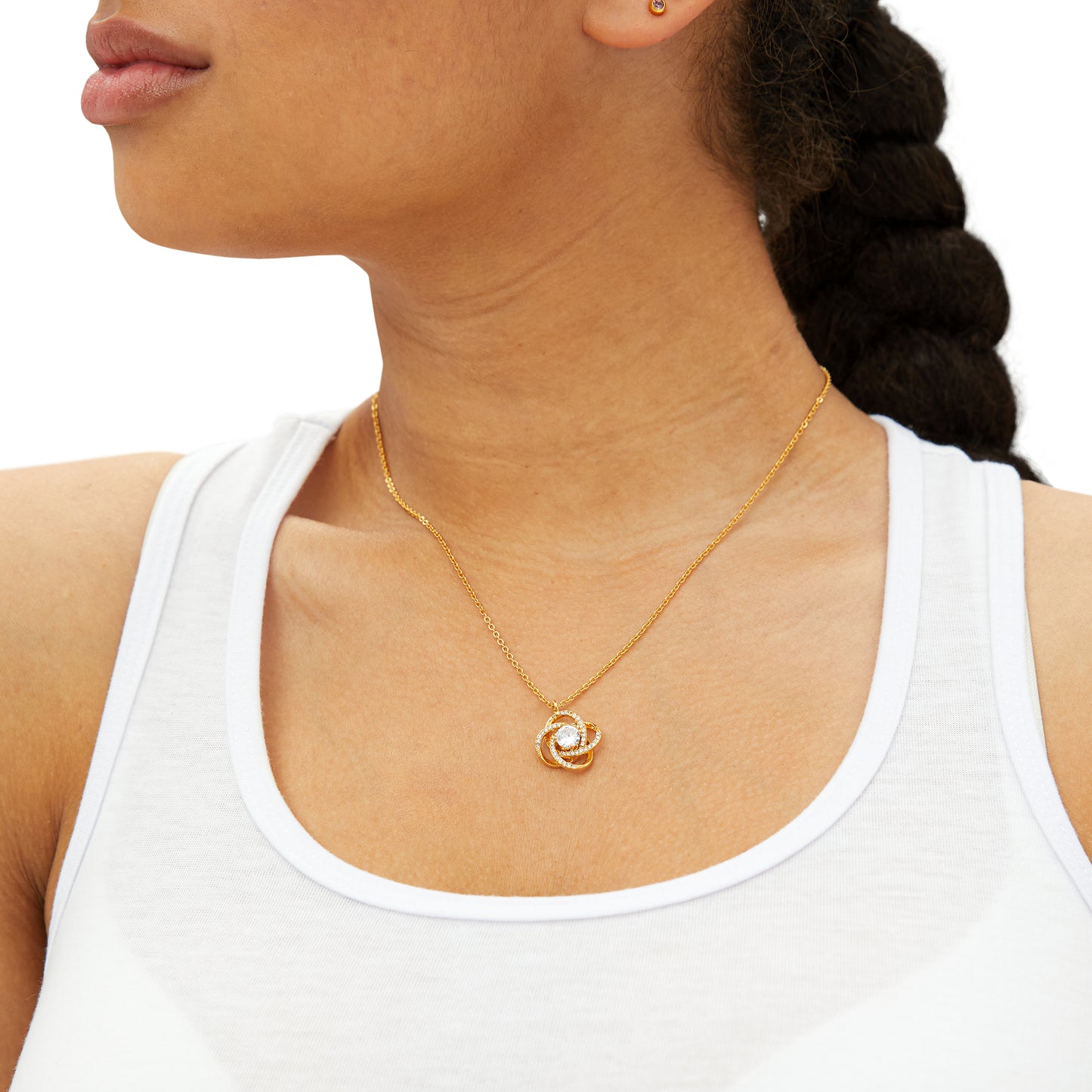 Precioso collar con nudo de San Valentín